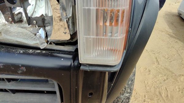 90-95 Nissan Pathfinder Driver Left Front Turn Signal Light Lamp Fender Mounted — photo 4