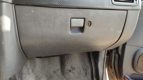 1990-1995 Nissan Pathfinder Glove Box Assembly Complete Door With Latch Oem Gray — photo 2