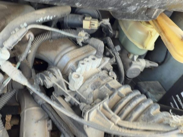 1998-2000 Chrysler Town & Country Throttle Body Valve Oem With Sensors 3.3L — photo 3