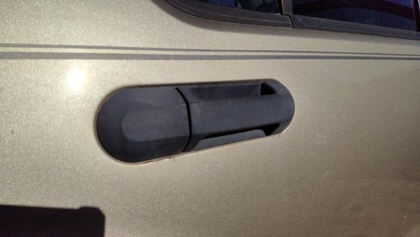 2003 Ford Explorer Outside Door Handle RH — photo 2