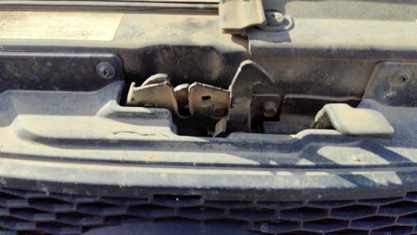2006-2008 Hyundai Sonata Hood Latch Assembly With Bracket Oem — photo 2