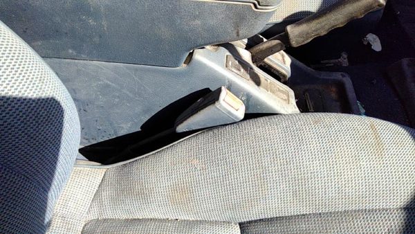 92-95 Nissan Pathfinder Passenger Right Front Seat Belt Buckle Receiver Oem Blue — photo 3