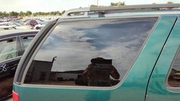 1995-2005 S10 Blazer Passenger Right Rear Quarter Glass Back Side Window Oem — photo 6