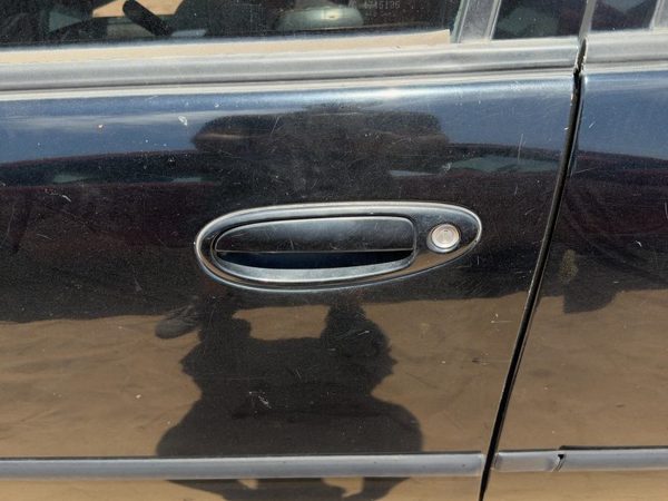 97-99 Nissan Maxima Driver Left Front Outside Door Handle Oem Super Black Kh3 — photo 2