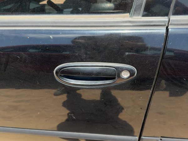 97-99 Nissan Maxima Driver Left Front Outside Door Handle Oem Super Black Kh3 — photo 3