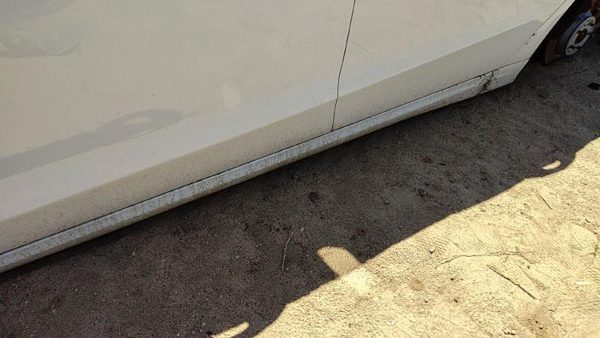 13-20 Fusion Driver Left Lower Rocker Panel Moulding Side Skirt Oem White Yz — photo 4
