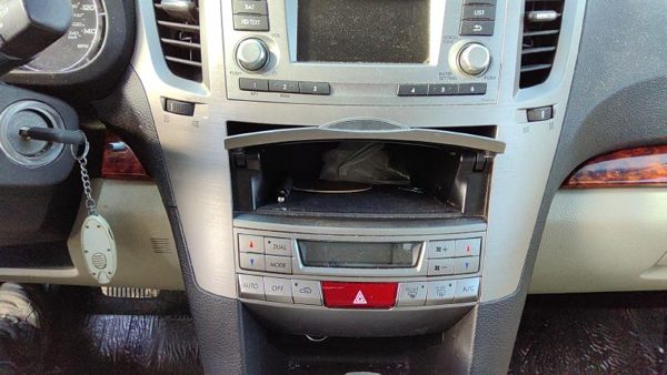 2010-2014 Subaru Legacy Outback Trim Bezel Around Radio Surround Dash Panel Oem — photo 4