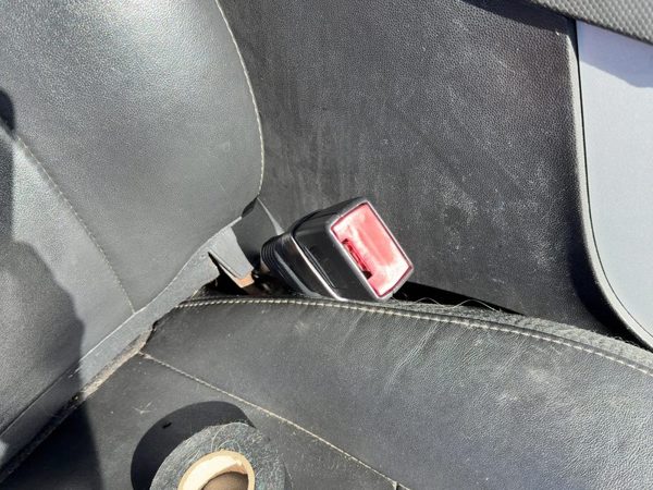 08-11 Mariner Passenger Right Front Seat Belt Buckle Receiver Bucket Graystone — photo 4