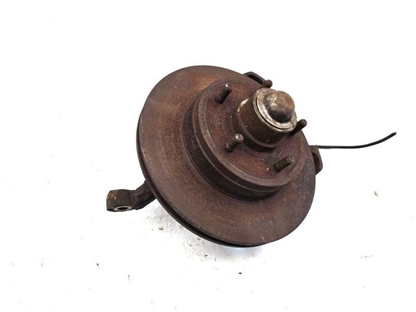 94-96 Caprice Driver Front Spindle Steering Knuckle With Wheel Hub Rear Disc — photo 1