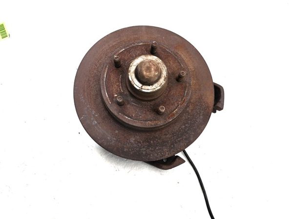 94-96 Caprice Driver Front Spindle Steering Knuckle With Wheel Hub Rear Disc — photo 2