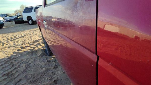 1997 Nissan Pickup Front Door RH Red 801003B030 — photo 5