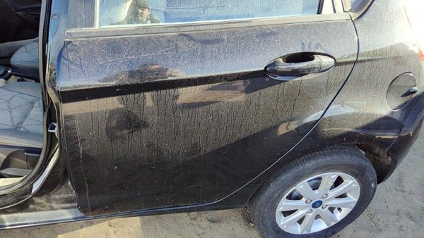 2011 Ford Fiesta Rear Door LH Black Uh — photo 3