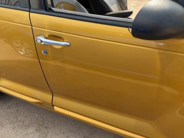 2002 Chrysler PT Cruiser Front Door RH Inca Gold PY6 — photo 4