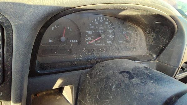 1994-1997 Nissan Hardbody Speedometer Cluster Instrument Gauges Panel Oem Dash — photo 4