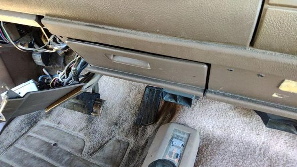 1992-1994 Chevy Suburban Ash Tray Assembly Oem Slide Out Dash Tan 12548313 — photo 4