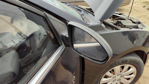 2011 Chevy Cruze Door Mirror RH Passenger Right Manual Side Mounted OEM Black — photo 5