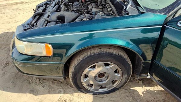 1999 Cadillac Seville Fender LH Green — photo 1