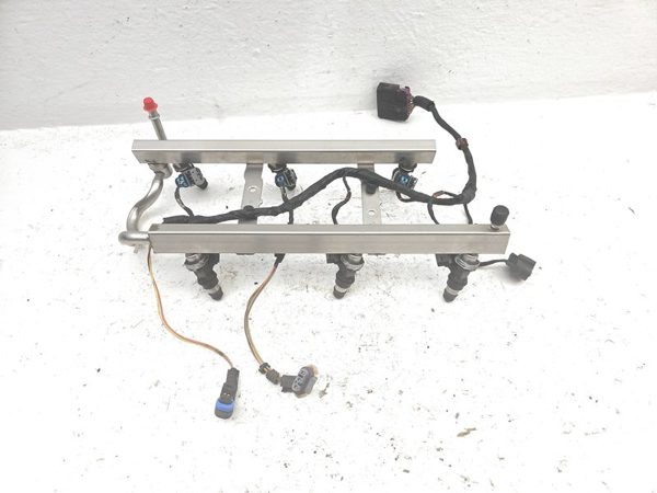 04-06 New Style Malibu Complete Fuel Rail With Injectors Set Loaded Oem 3.5L — photo 5