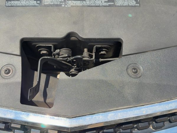 2010-2017 Chevy Equinox Hood Latch Assembly With Bracket Oem 22783388 — photo 3