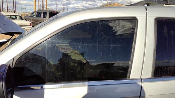 2005-2010 Jeep Grand Cherokee Driver Left Front Side Window Door Glass Oem — photo 3