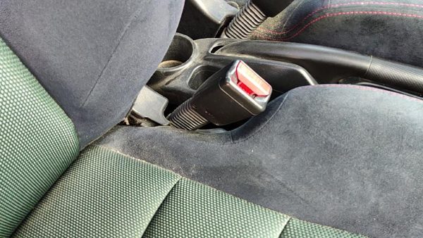 02-05 Civic Hatchback Si Passenger Right Front Seat Belt Buckle Receiver Black — photo 1