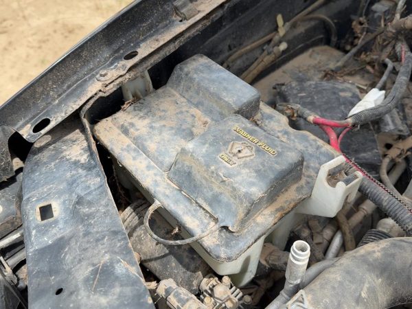 98-02 Ford Expedition Windshield Washer Fluid Reservoir With Pump Oem Wiper Tank — photo 4