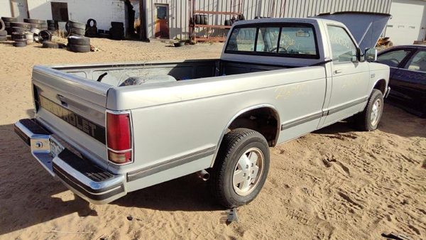 1989 Chevrolet S10 — vehicle photo 8