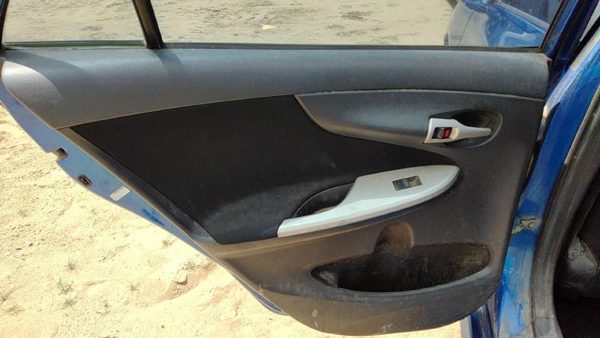 09 10 Corolla Driver Left Rear Inside Door Trim Panel Wth Switches Back Charcoal — photo 2