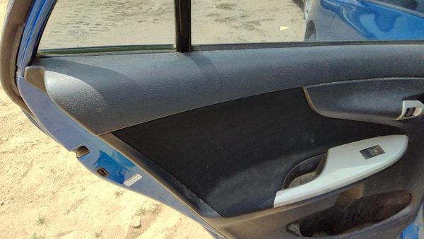 09 10 Corolla Driver Left Rear Inside Door Trim Panel Wth Switches Back Charcoal — photo 3