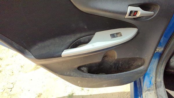 09 10 Corolla Driver Left Rear Inside Door Trim Panel Wth Switches Back Charcoal — photo 7
