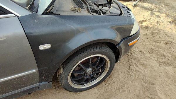 2001-2004 Vw Passat Passenger Right Front Fender Oem 3B0821106e — photo 3