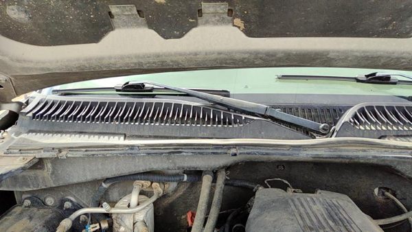 99-01 Chevy Silverado 2500 Passenger Right Windshield Wiper Arm Oem Blade Lever — photo 2