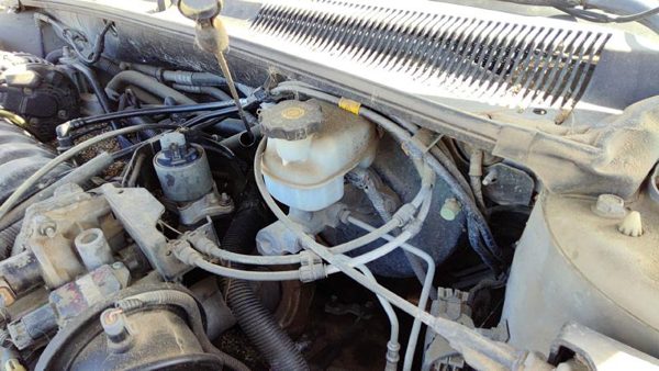 2000-2005 Pontiac Bonneville Power Brake Booster With Master Cylinder Pair Set — photo 1