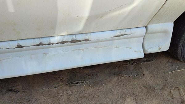 2007 Chevy Uplander Driver Left Rear Lower Moulding From Door Oem Back White 50U — photo 4