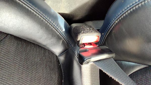 2015 Chrysler 200 Front Seat Belt Black X9 — photo 5