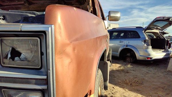 1981-1988 Chevy K30 Driver Left Front Fender Oem 15634642 — photo 5