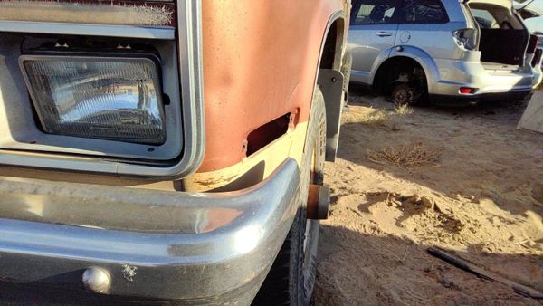 1981-1988 Chevy K30 Driver Left Front Fender Oem 15634642 — photo 8