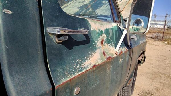 1976 GMC Jimmy Front Door RH Green 00373302 — photo 3