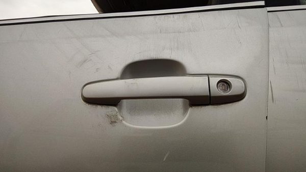 02-06 Toyota Camry Driver Left Front Outside Door Handle 1C8 Lunar Mist Metallic — photo 5