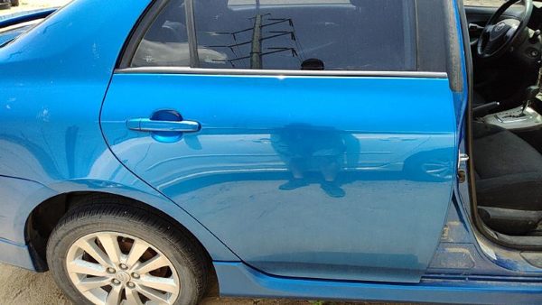 2010 Toyota Corolla Rear Door RH Blue 8T7 — photo 4