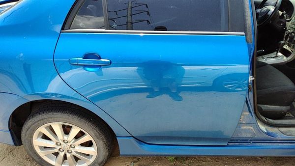 2010 Toyota Corolla Rear Door RH Blue 8T7 — photo 3