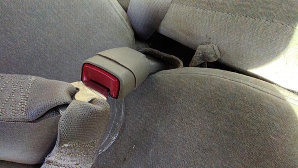 00 Lesabre Buick Lesabre Passenger Right Front Seat Belt Buckle Receiver Gray 17 — photo 4