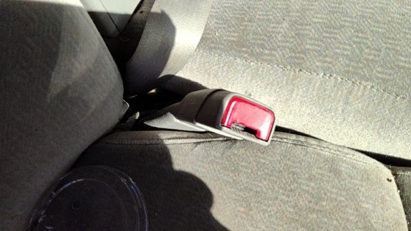 00 Lesabre Buick Lesabre Passenger Right Front Seat Belt Buckle Receiver Gray 17 — photo 1