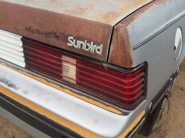 1984 Pontiac Sunbird Passenger Right Tail Light Brake Lamp Oem Rear 16501590 — photo 1