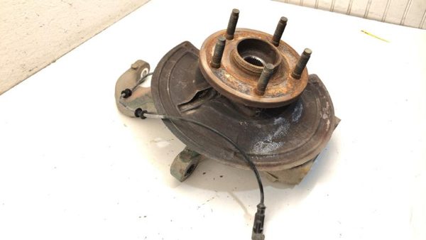 04-09 Durango Passenger Right Front Spindle Steering Knuckle With Wheel Hub — photo 1