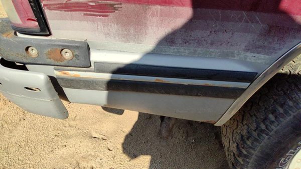 1991-1994 S10 Blazer Passenger Right Rear Moulding On Quarter Panel Oem — photo 2