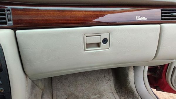95-02 Cadillac Eldorado Glove Box Assembly Complete Door With Latch Shale 155 — photo 2