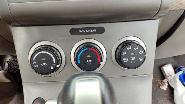 2007-2009 Nissan Sentra Temperature Control Module In Dash Heater Ac Head Unit — photo 2