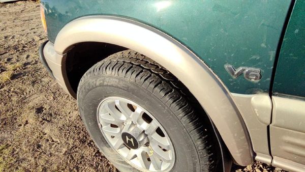 2000 2001 2002 Honda Passport Driver Left Front Wheel Flare Moulding Oem Fender — photo 2