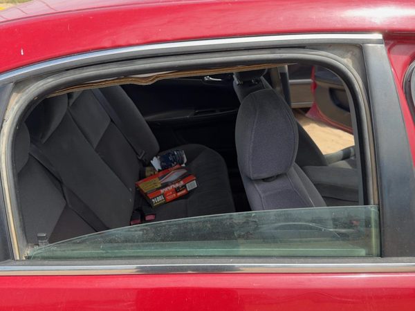 2006-2016 Chevy Impala Passenger Right Rear Side Window Door Glass Oem Back — photo 1